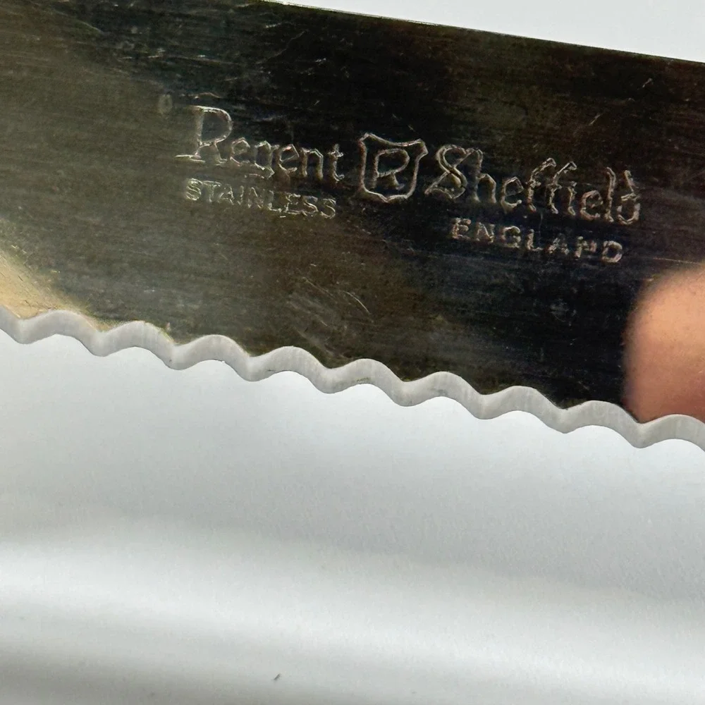 VTG Regent Sheffield Serrated Bread Knife Kitchen Tool Cream Faux Stag England